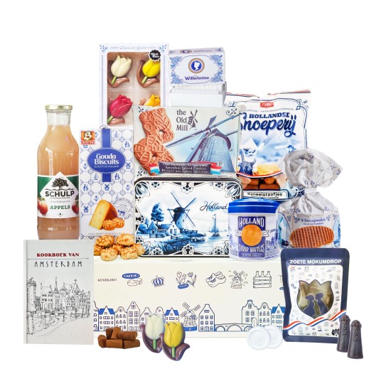 Cadeaupakket - Holland nr 13 - Pakket met boek "Kookboek van Amsterdam" en diverse Hollandse lekkernijen Cadeaupakket - Holland nr 13 - Pakket met boek "Kookboek van Amsterdam" en diverse Hollandse lekkernijen
