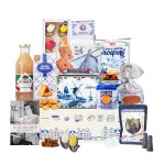 Cadeaupakket - Holland nr 19 - Pakket met boek "Kookboek Ja, Dát Was Lekker" en diverse Hollandse lekkernijen Cadeaupakket - Holland nr 19 - Pakket met boek "Kookboek Ja, Dát Was Lekker" en diverse Hollandse lekkernijen