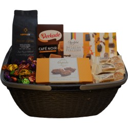 Koffiezz Altijd goed cadeau mand met koffie en lekkernijen. Voor een bijzonder koffiemoment